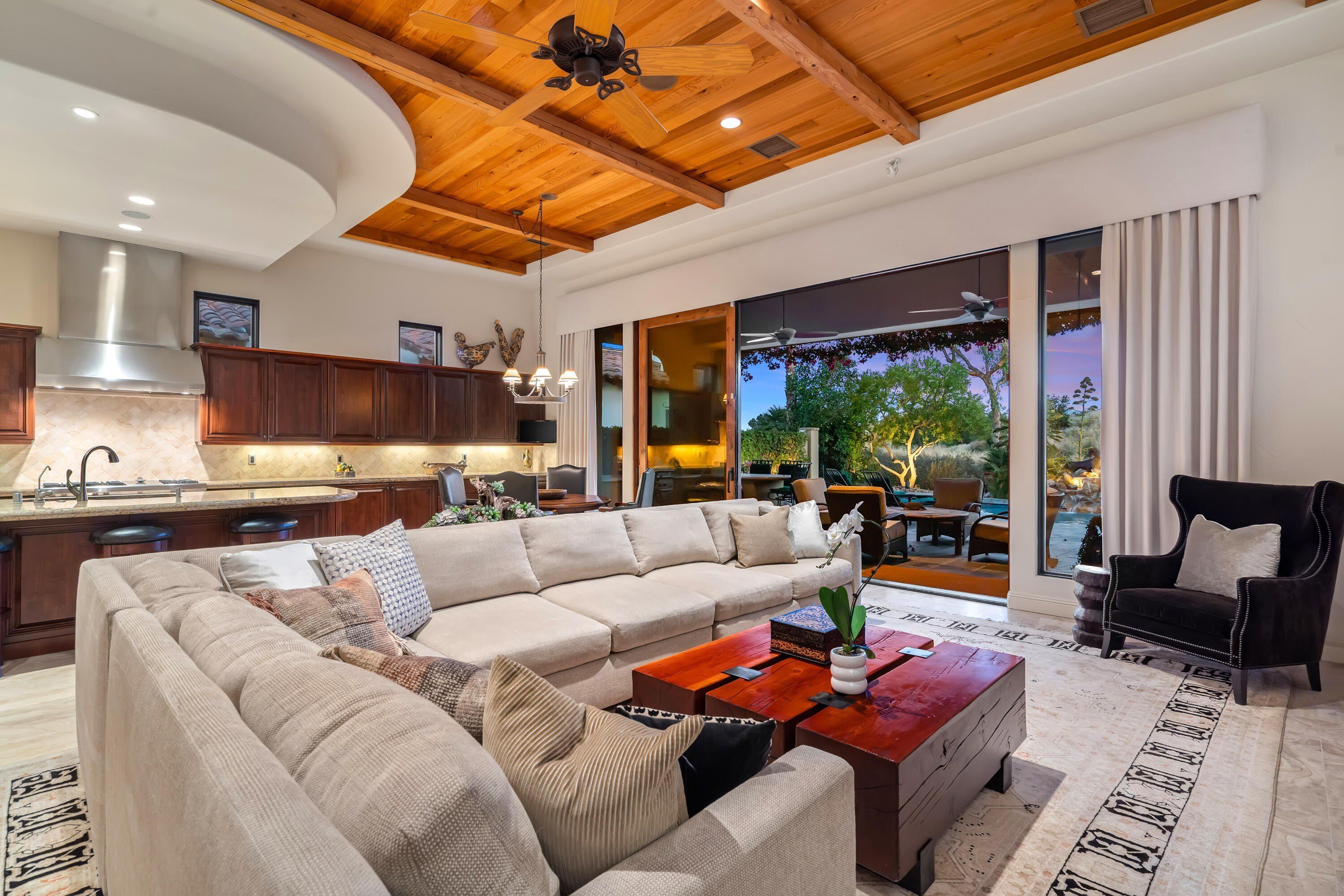 80549 Via Savona. La Quinta, CA 92253