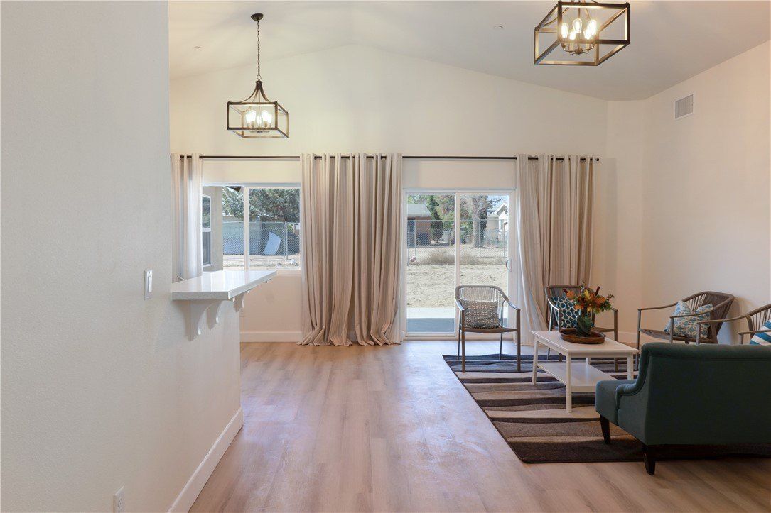 16241 Chestnut Street. Hesperia, CA 92345