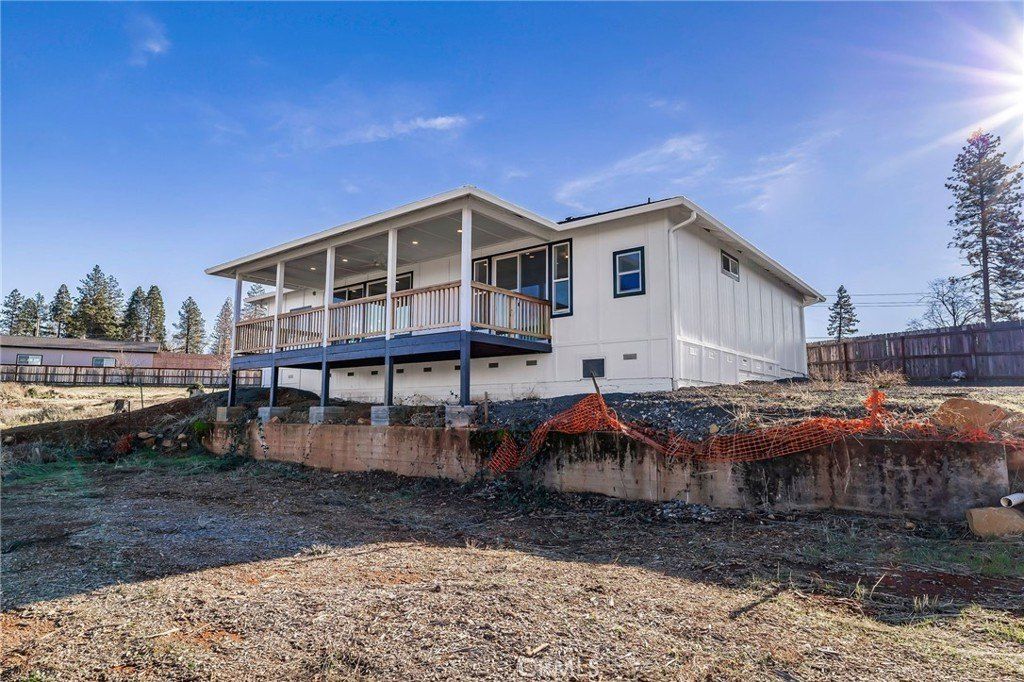 8697 Skyway. Paradise, CA 95969