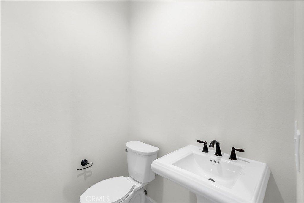 7444 Desert Sky Drive. Yucca Valley, CA 92284