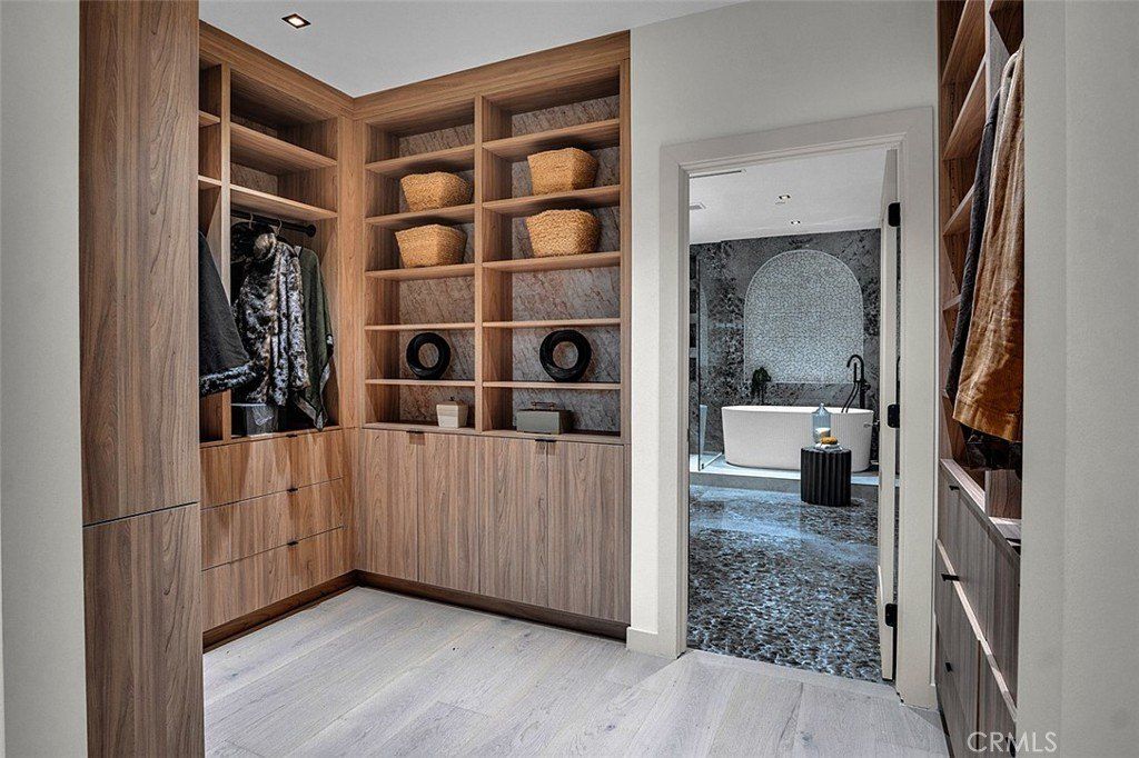 505 17Th Street. Huntington Beach, CA 92648