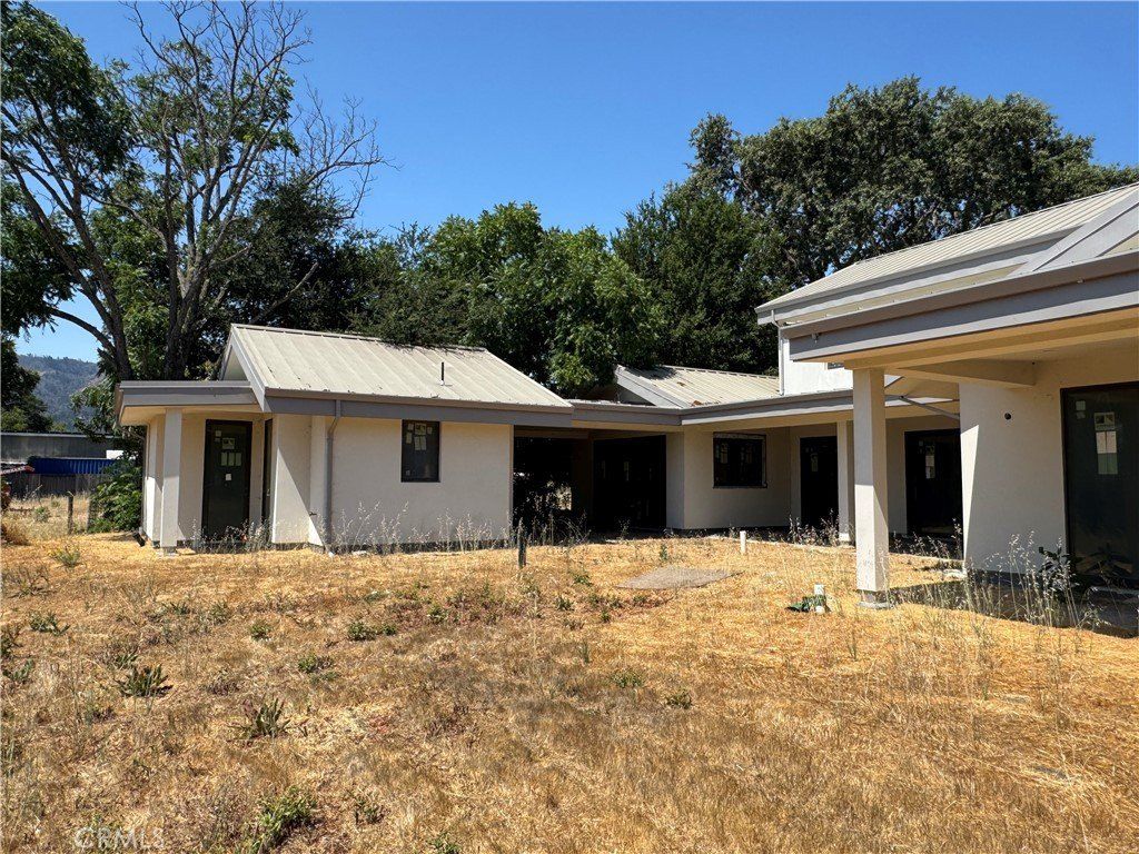 1003 Charter Oak Avenue. Saint Helena, CA 94574