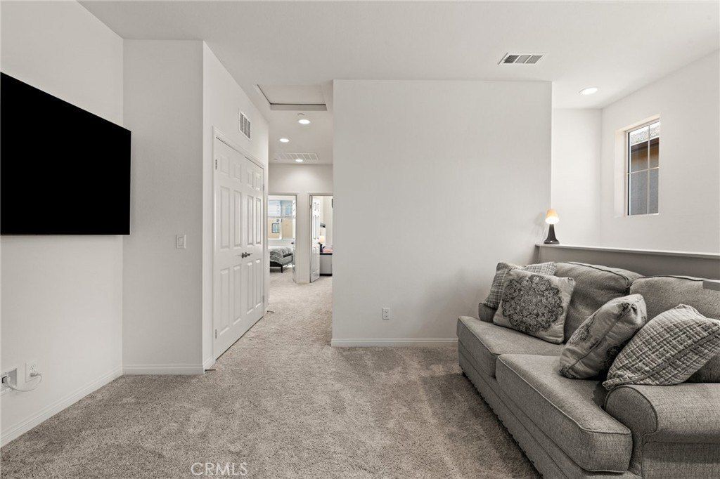 4398 Cadence Way. Oceanside, CA 92057