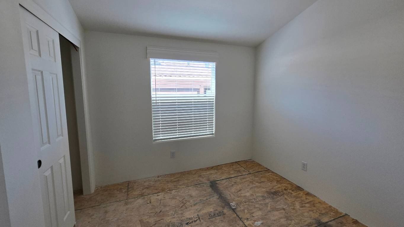 1045 N Azusa Ave Spc 25. Covina, CA 91722