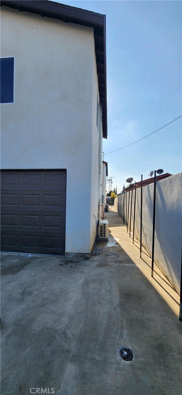 1407 W 59Th Place W. Los Angeles, CA 90047