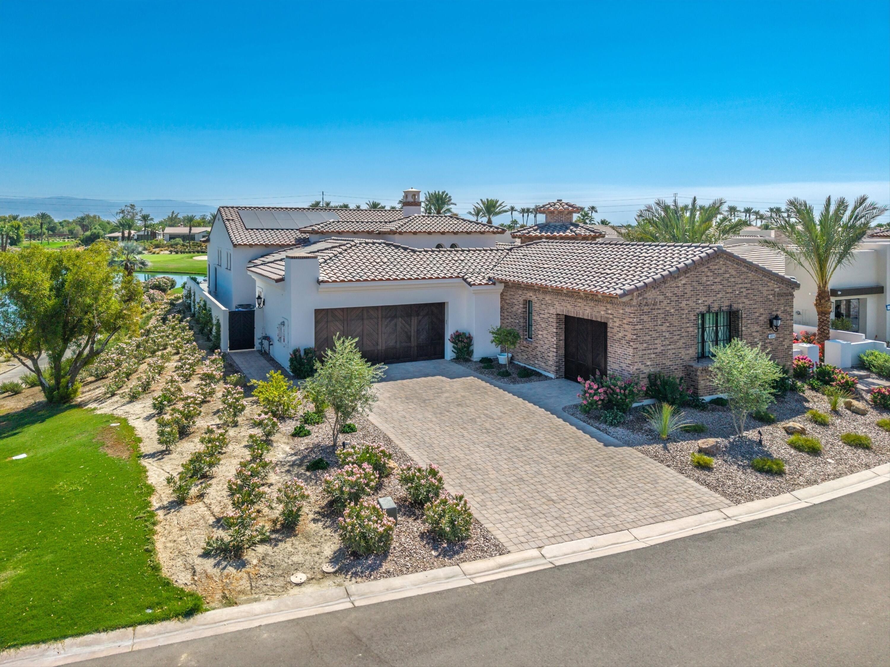 59310 Almeria. La Quinta, CA 92253