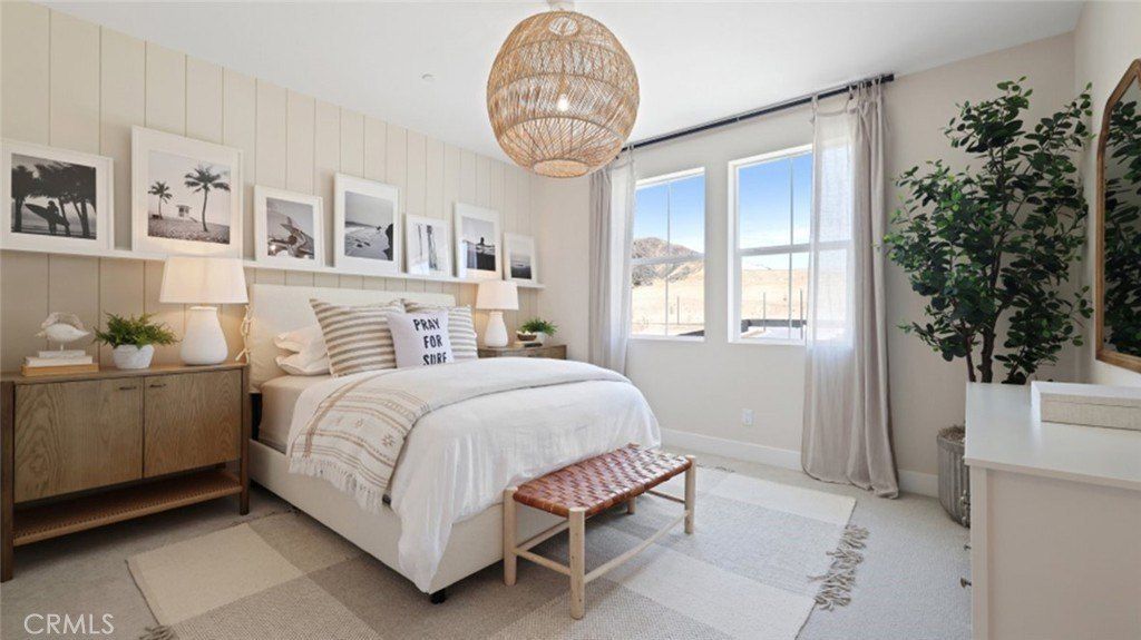 29504 Corte Azulejo. Valencia, CA 91354