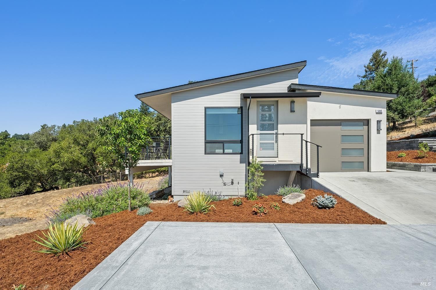 5095 Knollwood Court. Santa Rosa, CA 95403