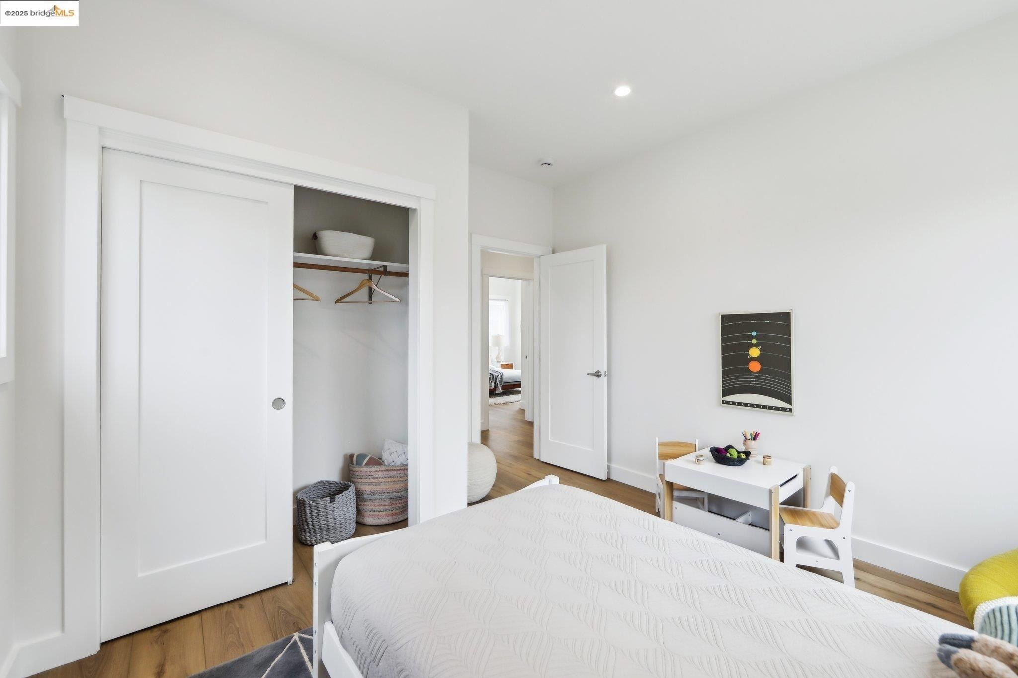 669 Alcatraz Ave. Oakland, CA 94609