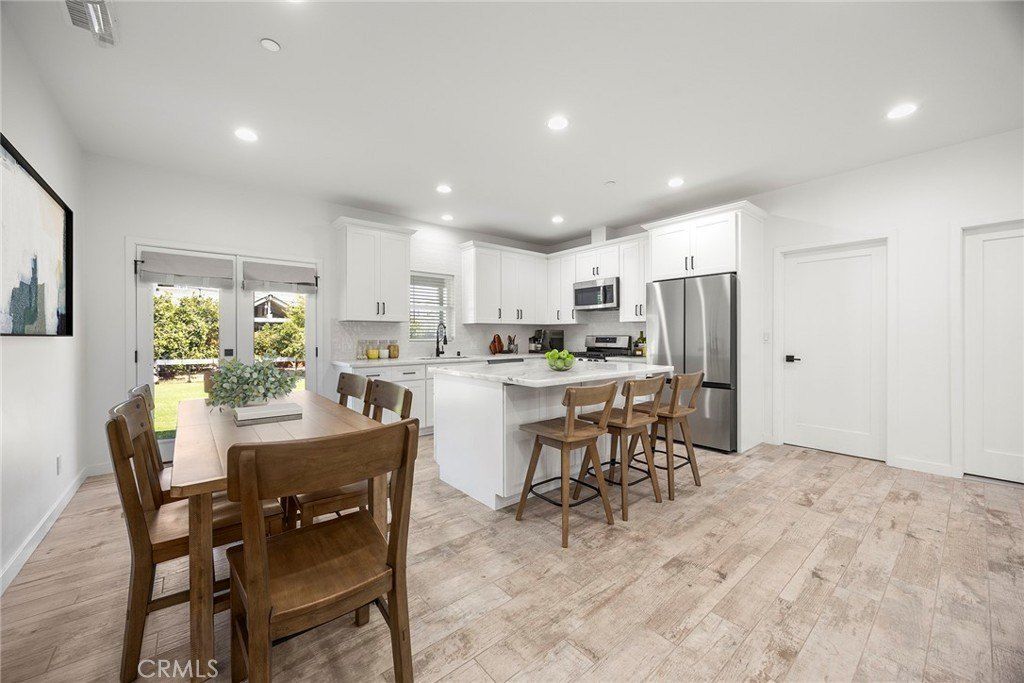 11828 S Louis Avenue. Whittier, CA 90605