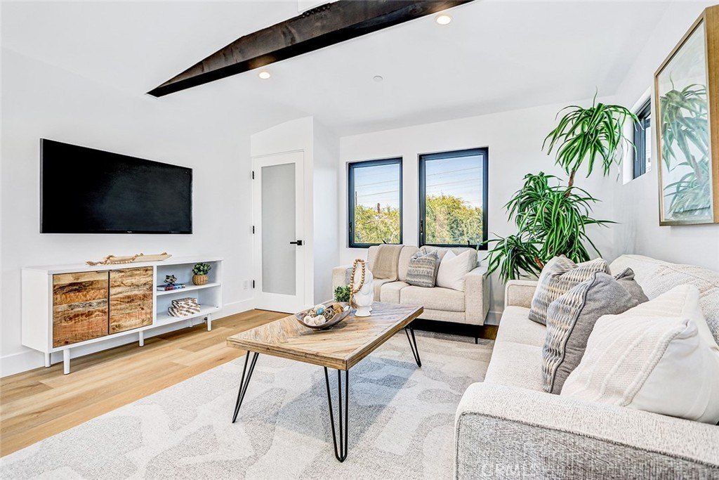 2604 Grant Avenue. Redondo Beach, CA 90278