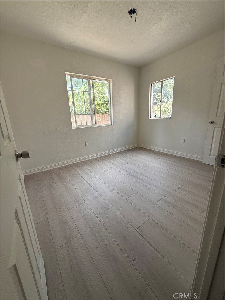 1141 East 50Th Street. Los Angeles, CA 90011