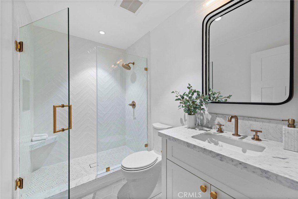 20462 Santa Ana Ave. Newport Beach, CA 92660