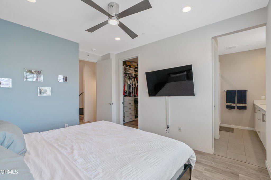 1553 Verbena Way. Los Angeles, CA 90041