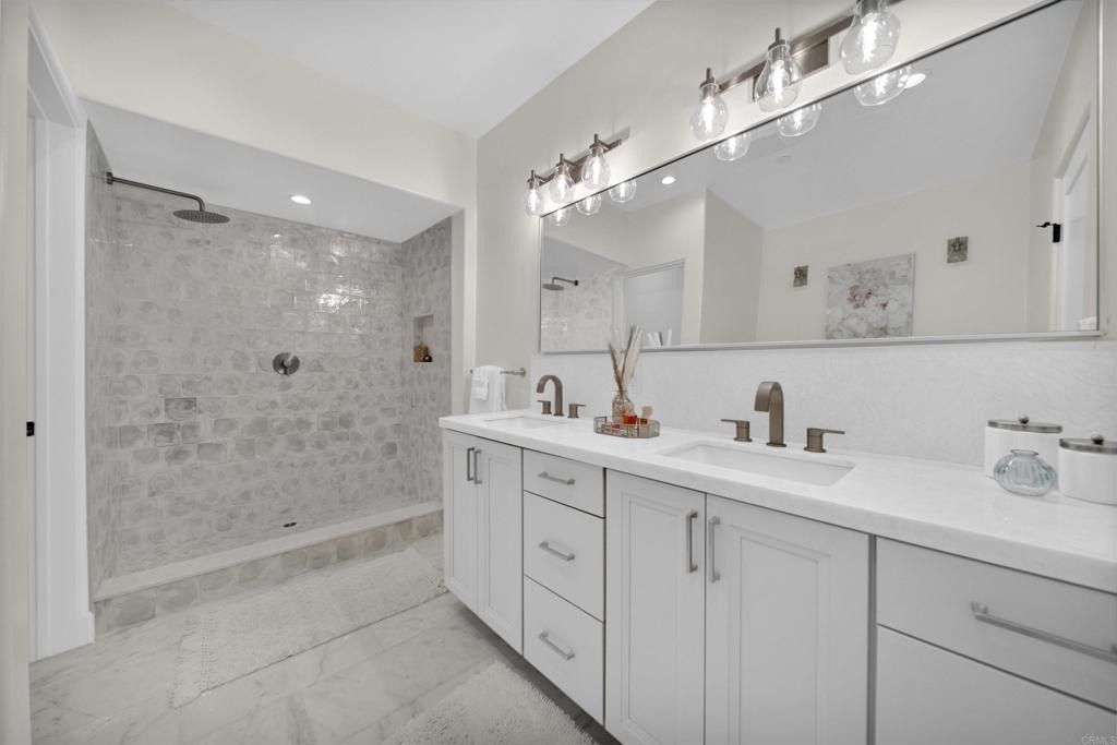 812 N Cleveland Street. Oceanside, CA 92054