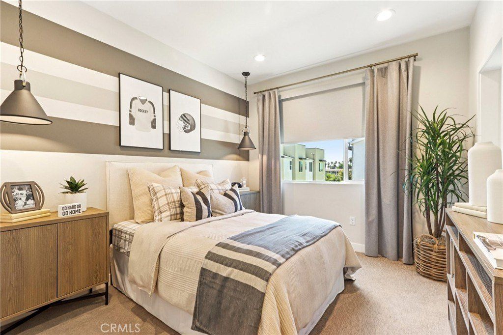 11710 Arkansas Street. Artesia, CA 90701