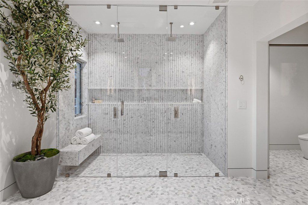 1399 Galaxy Drive. Newport Beach, CA 92660