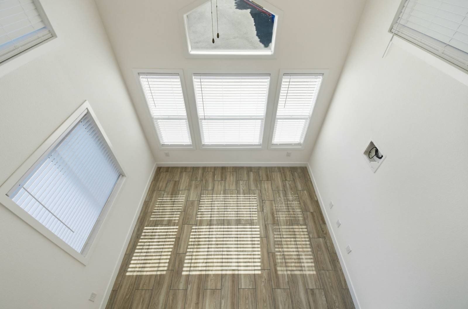 3800 Bayshore Blvd 41. Brisbane, CA 94005