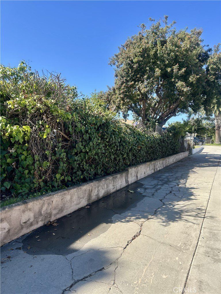 10857 La Mirada Boulevard. Whittier, CA 90604