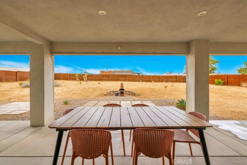 3848 Ruidosa Avenue. Yucca Valley, CA 92284