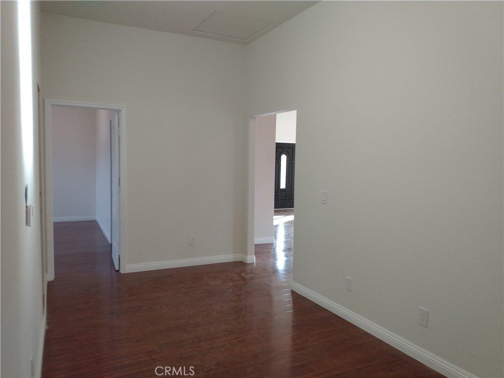 17548 Court Street. Fontana, CA 92336