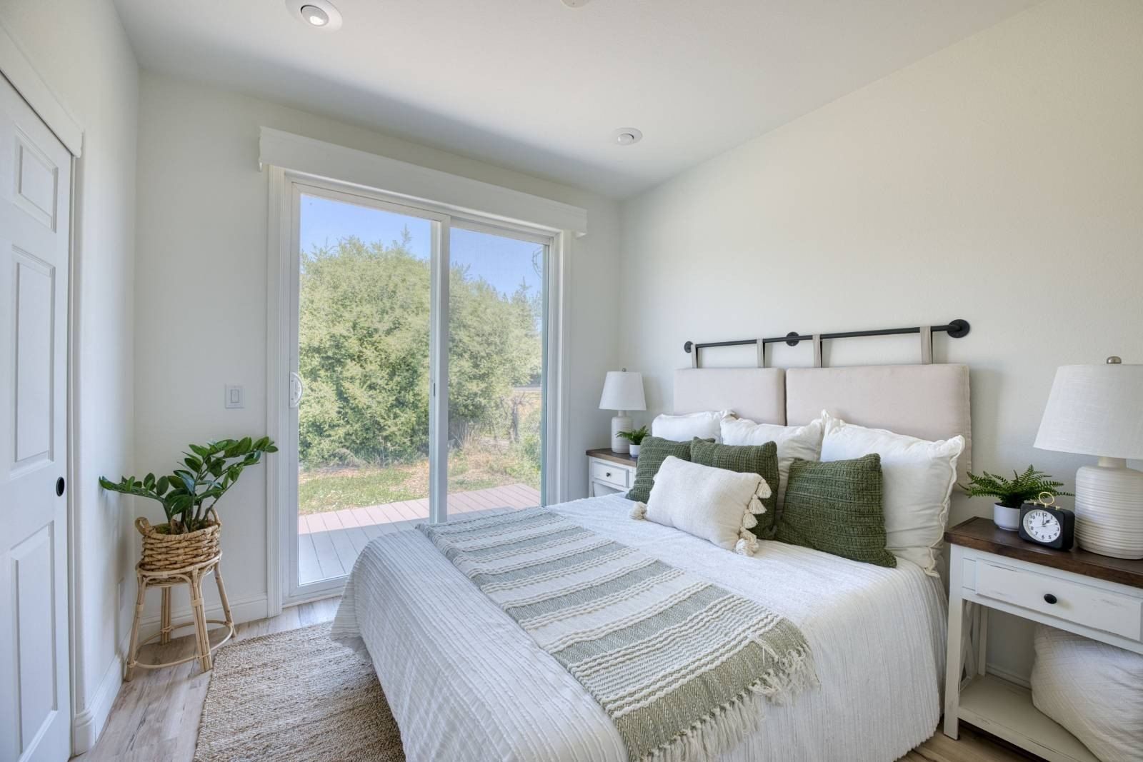 2592 First Street. Napa, CA 94558