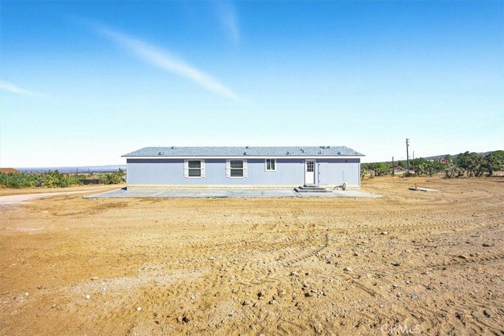 9622 Via Verde Avenue. Pinon Hills, CA 92372