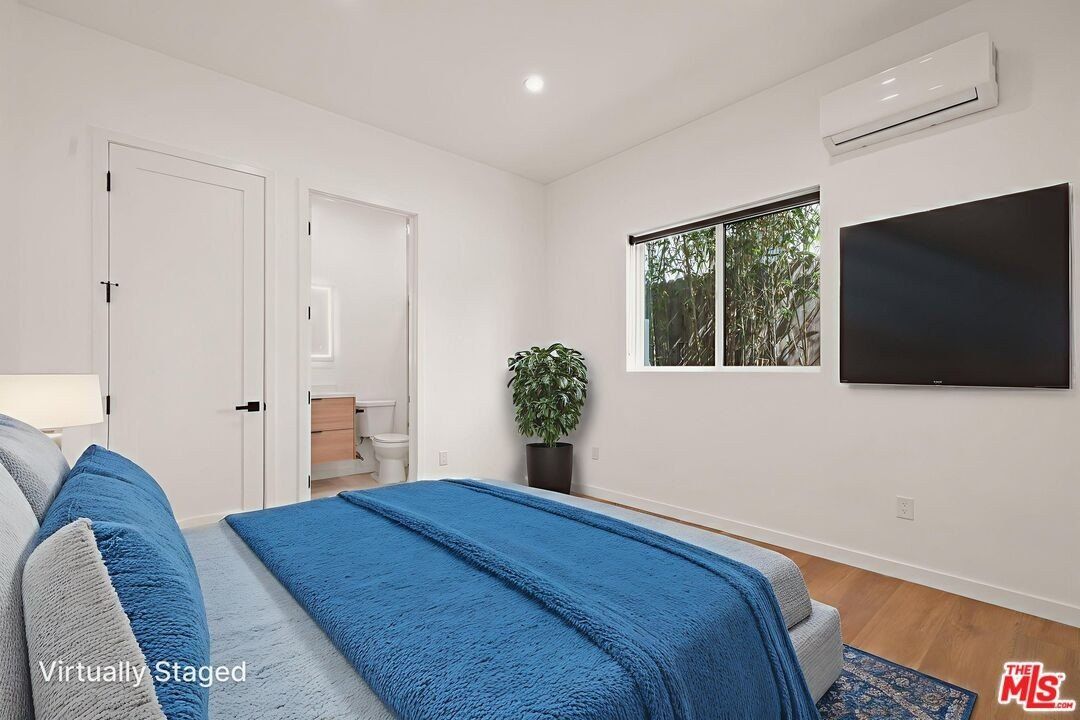 257 S Park View St. Los Angeles, CA 90057