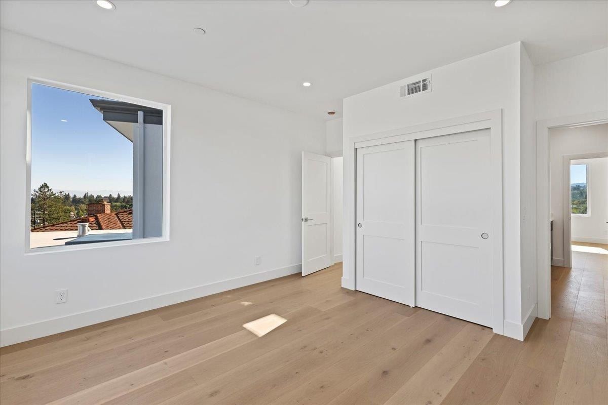 61 Hilltop Dr. San Carlos, CA 94070