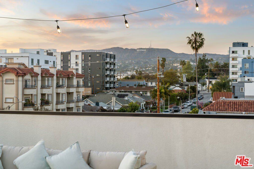 542 12 N Serrano Avenue. Los Angeles, CA 90004