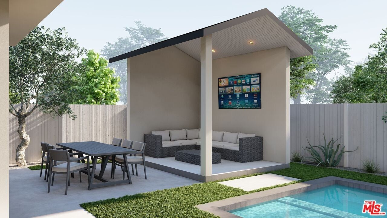 12007 Rose Ave. Los Angeles, CA 90066