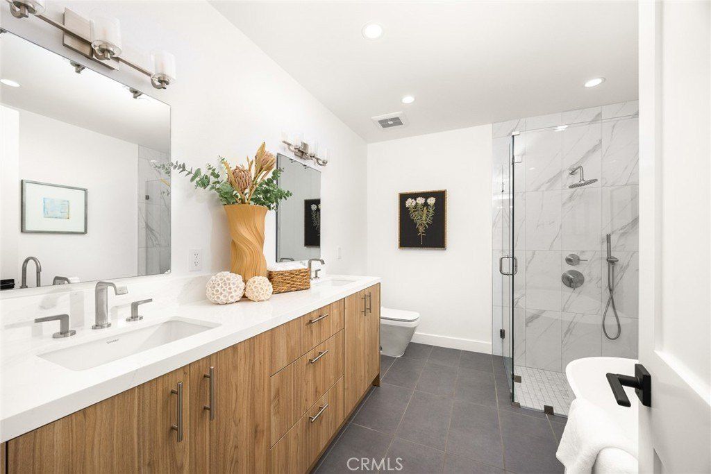 905 Sunset Boulevard. Arcadia, CA 91007