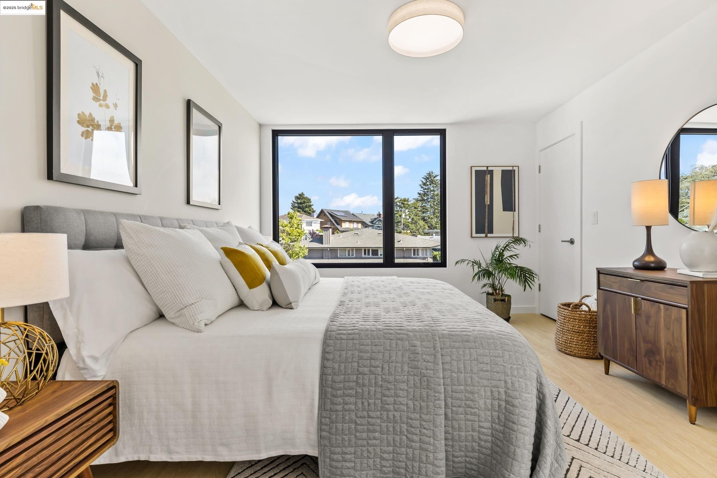 1235 Hampel St. Oakland, CA 94602