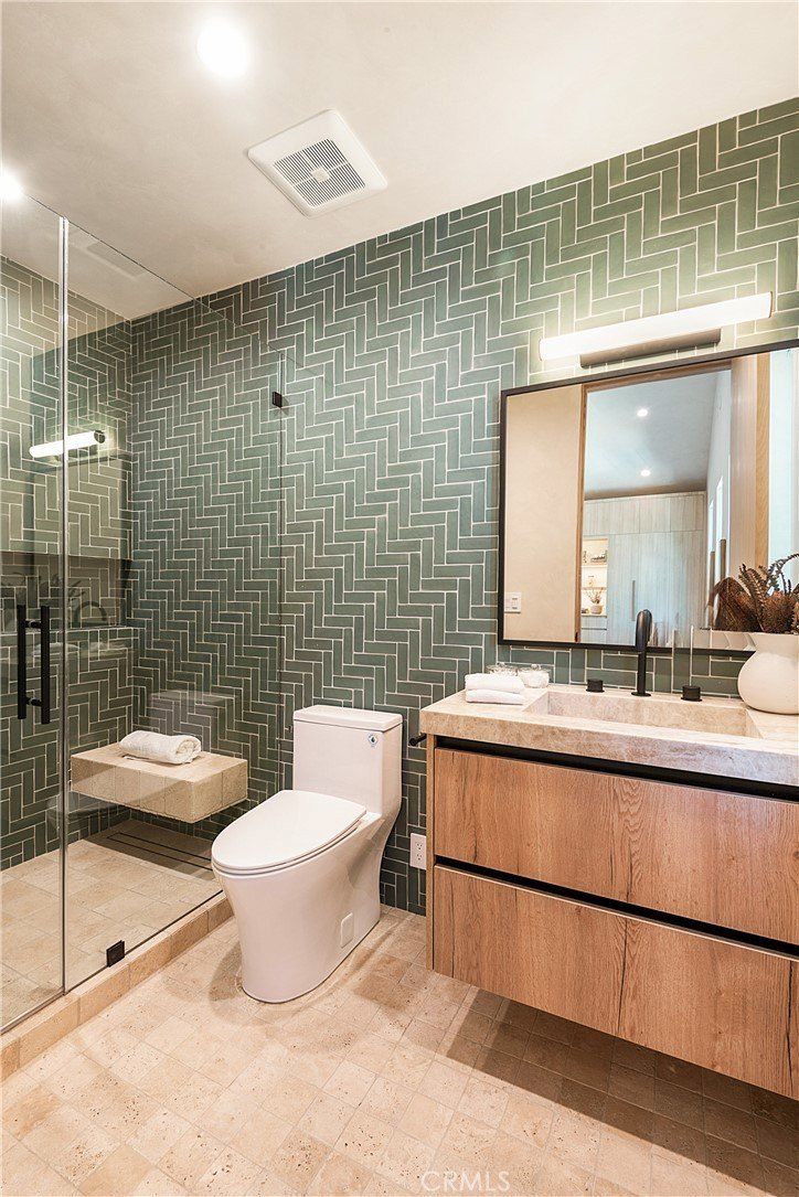 4314 Teesdale Avenue. Studio City, CA 91604