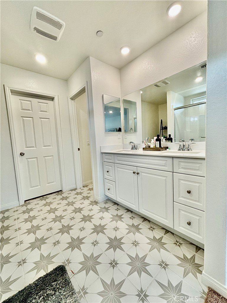 22542 Cloud Meadow. Nuevo, CA 92567