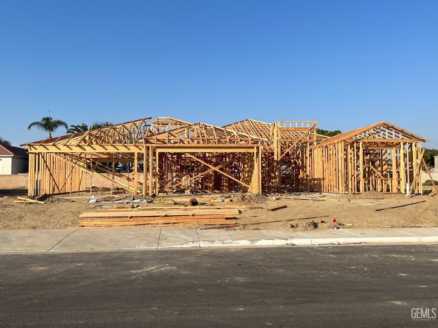 13547 Philip Phelps Avenue. Bakersfield, CA 93314