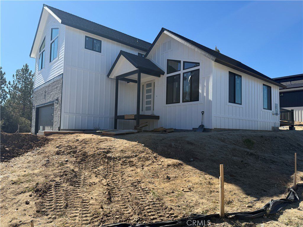 447 Tanglewood Drive. Big Bear City, CA 92314