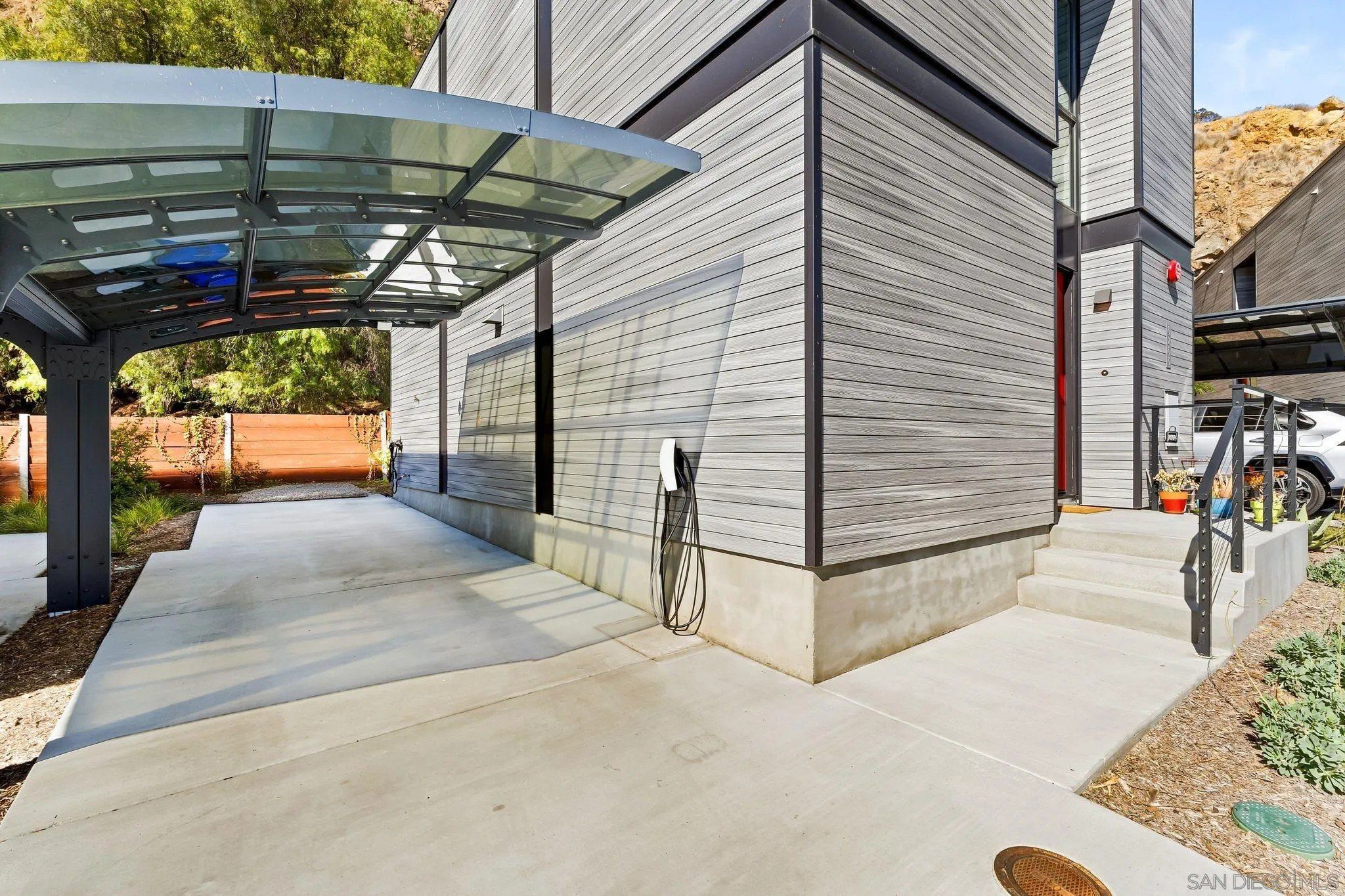 8268 High St. La Mesa, CA 91941