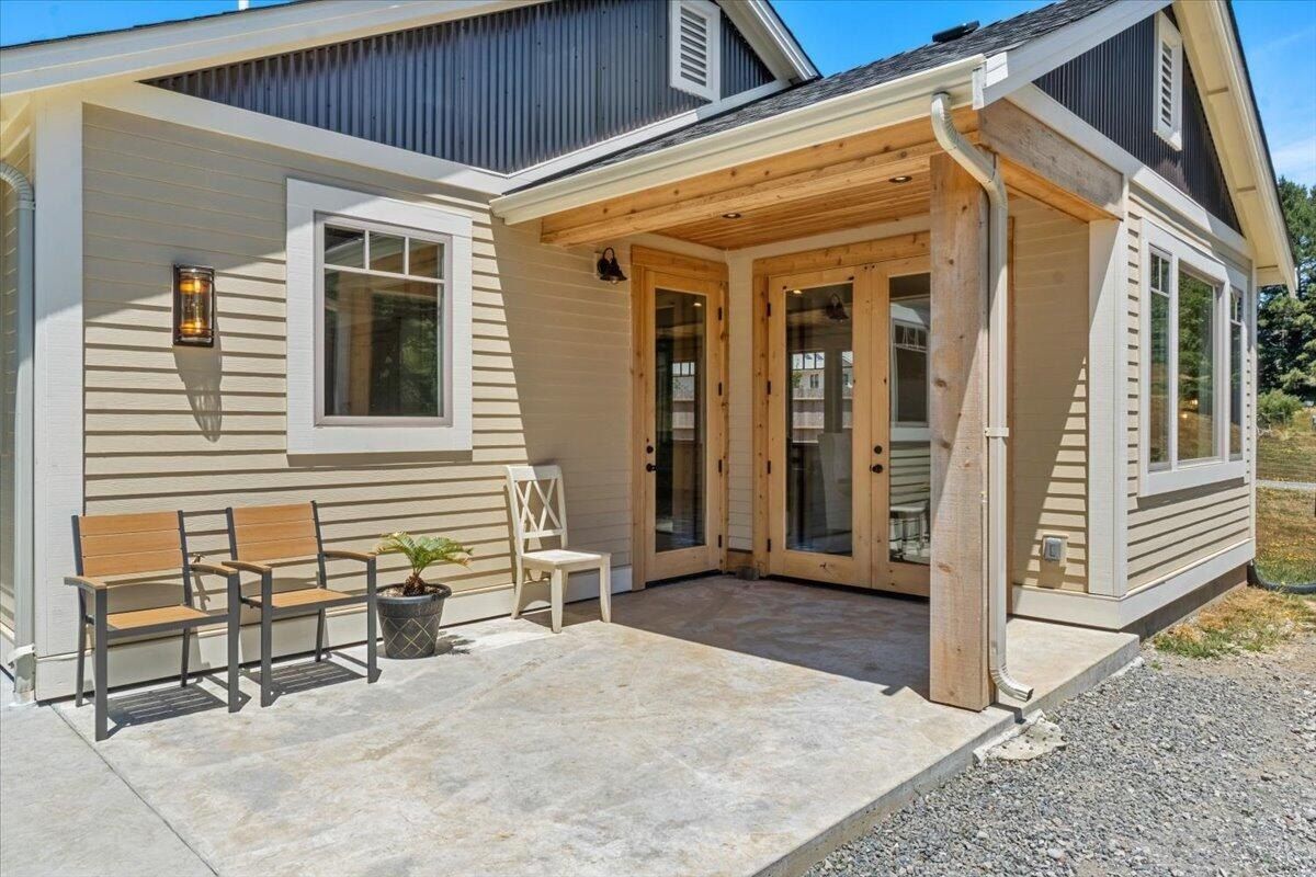 1830 Dixie Lane. Mckinleyville, CA 95519