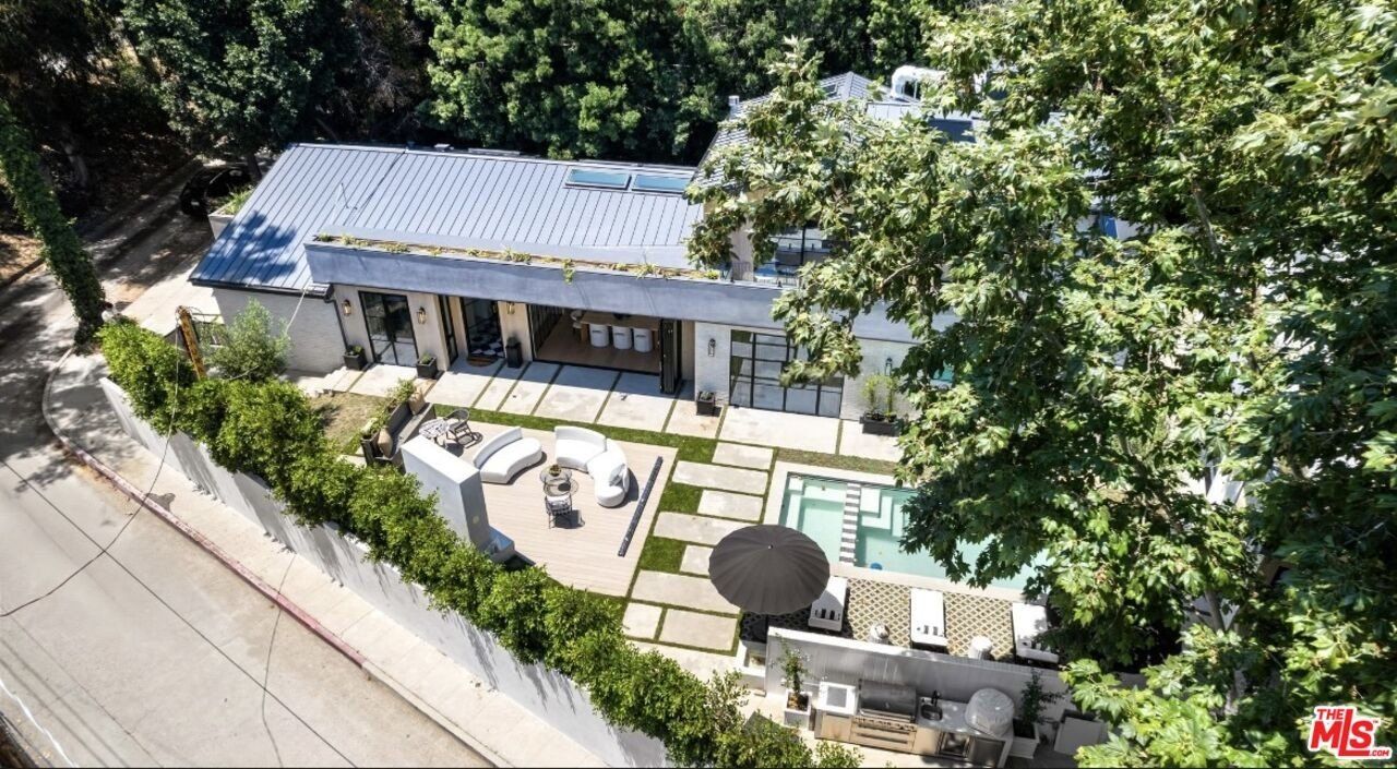 1914 N Laurel Canyon Blvd. Los Angeles, CA 90046