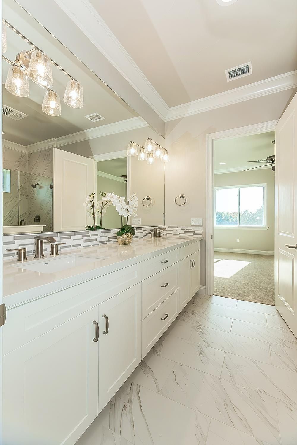 2315 Courtside Drive E. Fresno, CA 93730