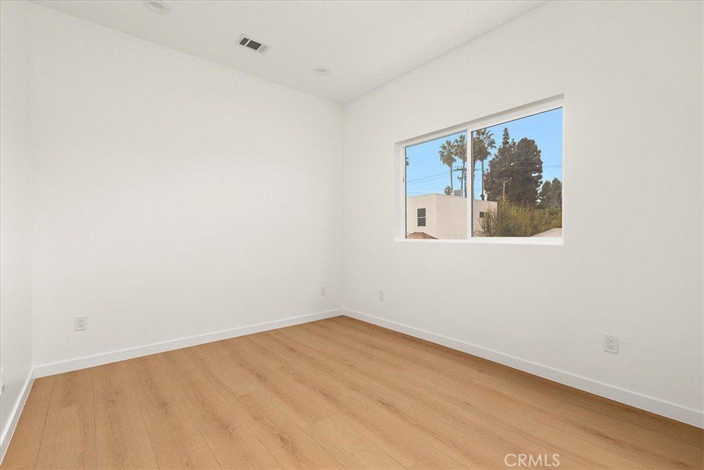 642 E Fairview Boulevard. Inglewood, CA 90302