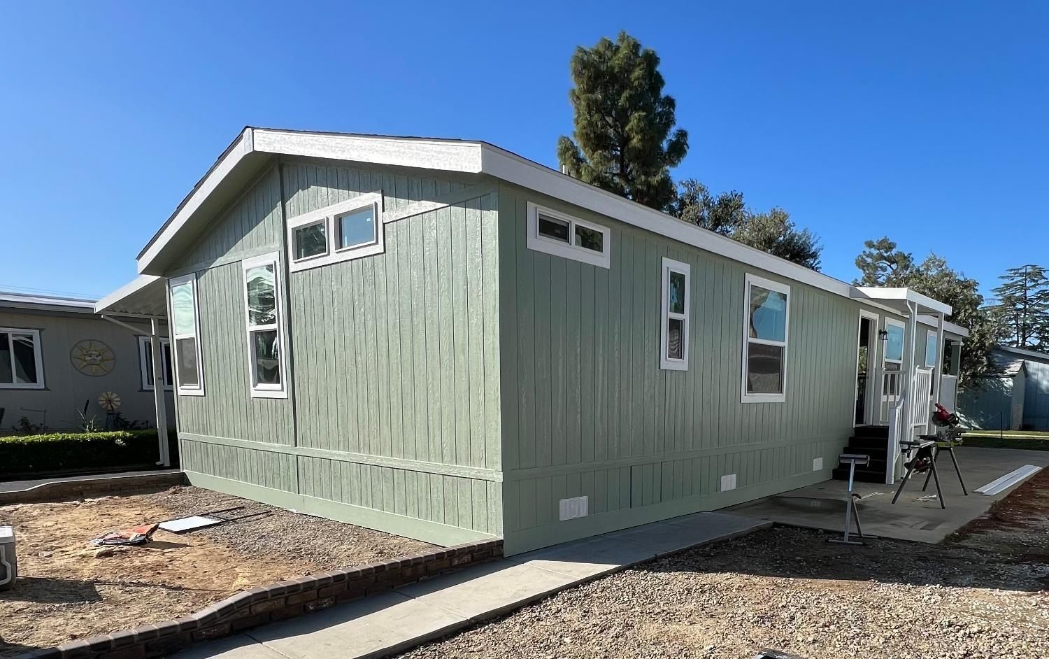 2706 Ashlan Avenue W. Fresno, CA 93705