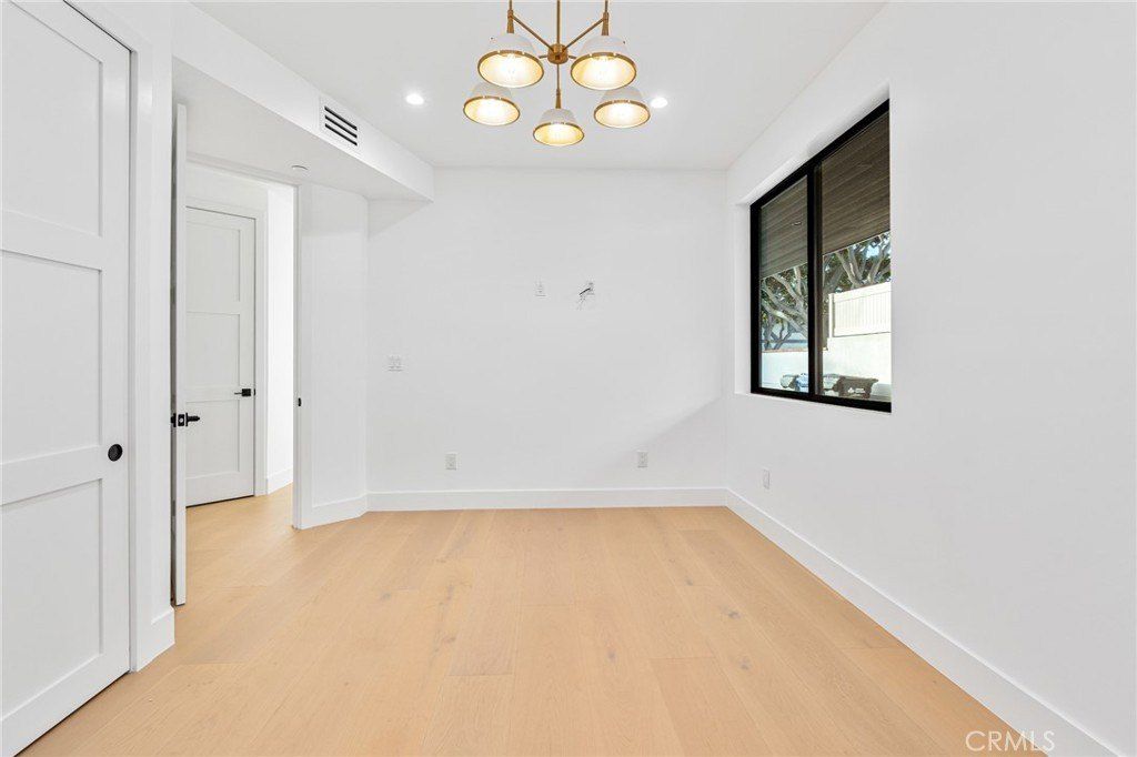 110 S Irena Avenue. Redondo Beach, CA 90277