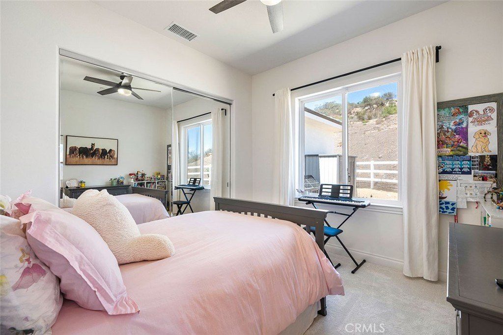 38566 Vista Del Bosque. Murrieta, CA 92562