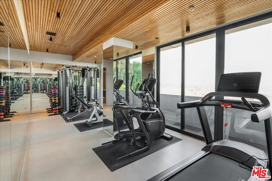 766 Paseo Miramar. Pacific Palisades, CA 90272