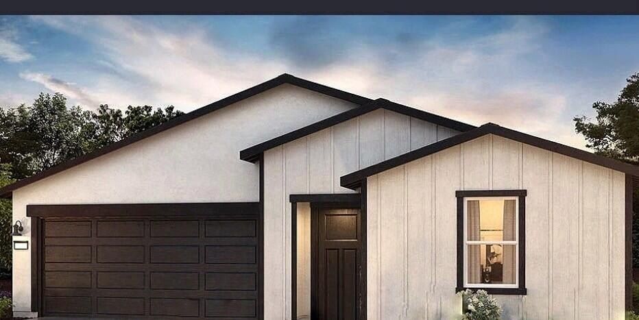 619 W Bravo Ave. Woodlake, CA 93286