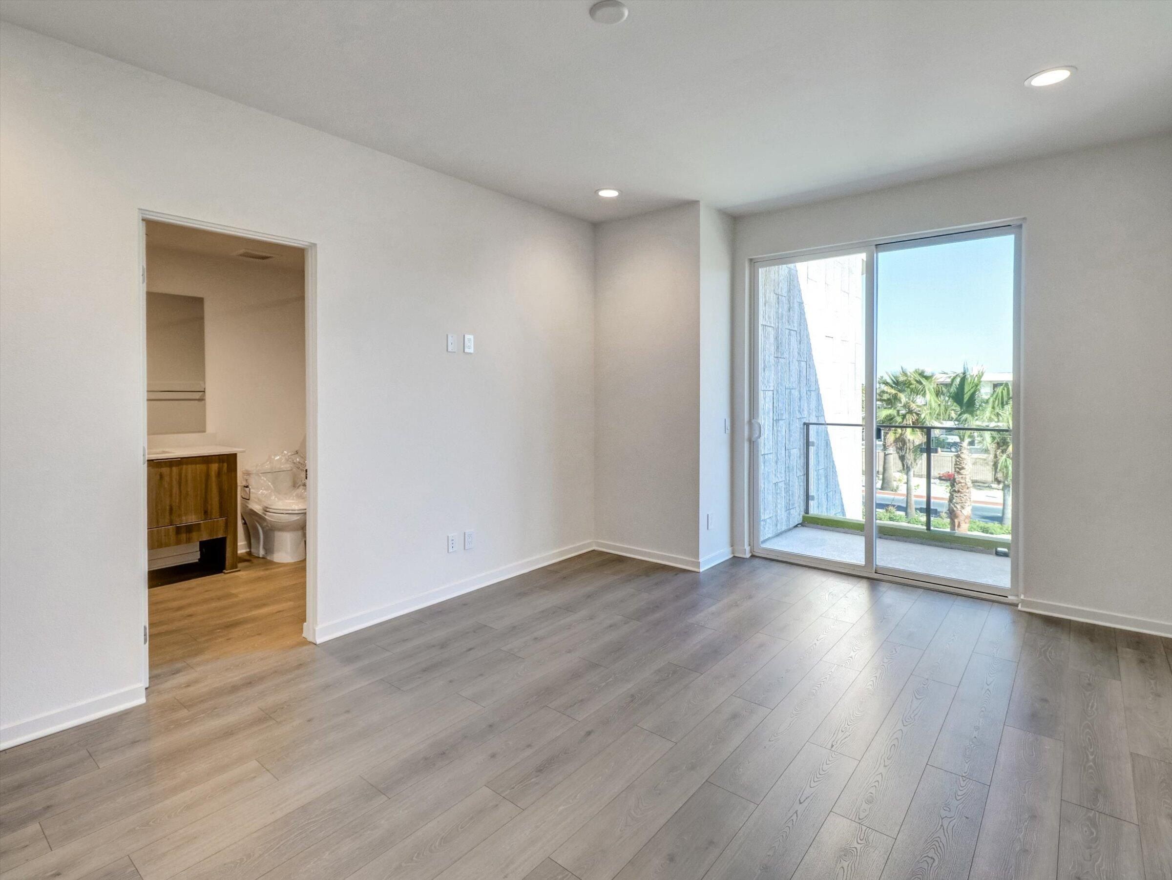 766 Obsidian Loop E Unit 64. Palm Springs, CA 92264