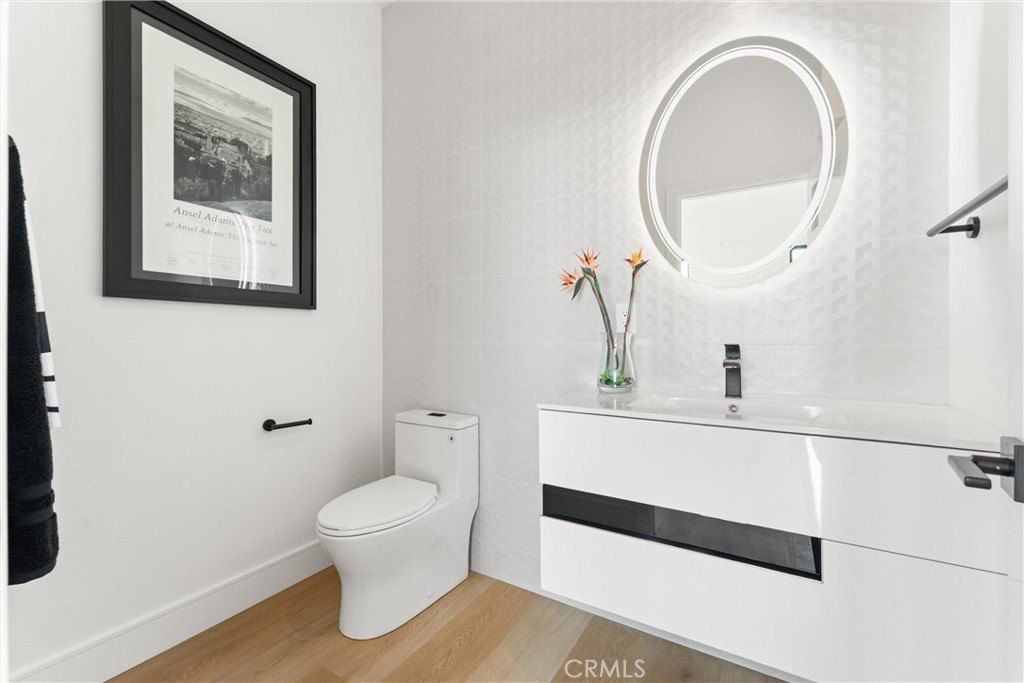 615 Etta Street. Los Angeles, CA 90065