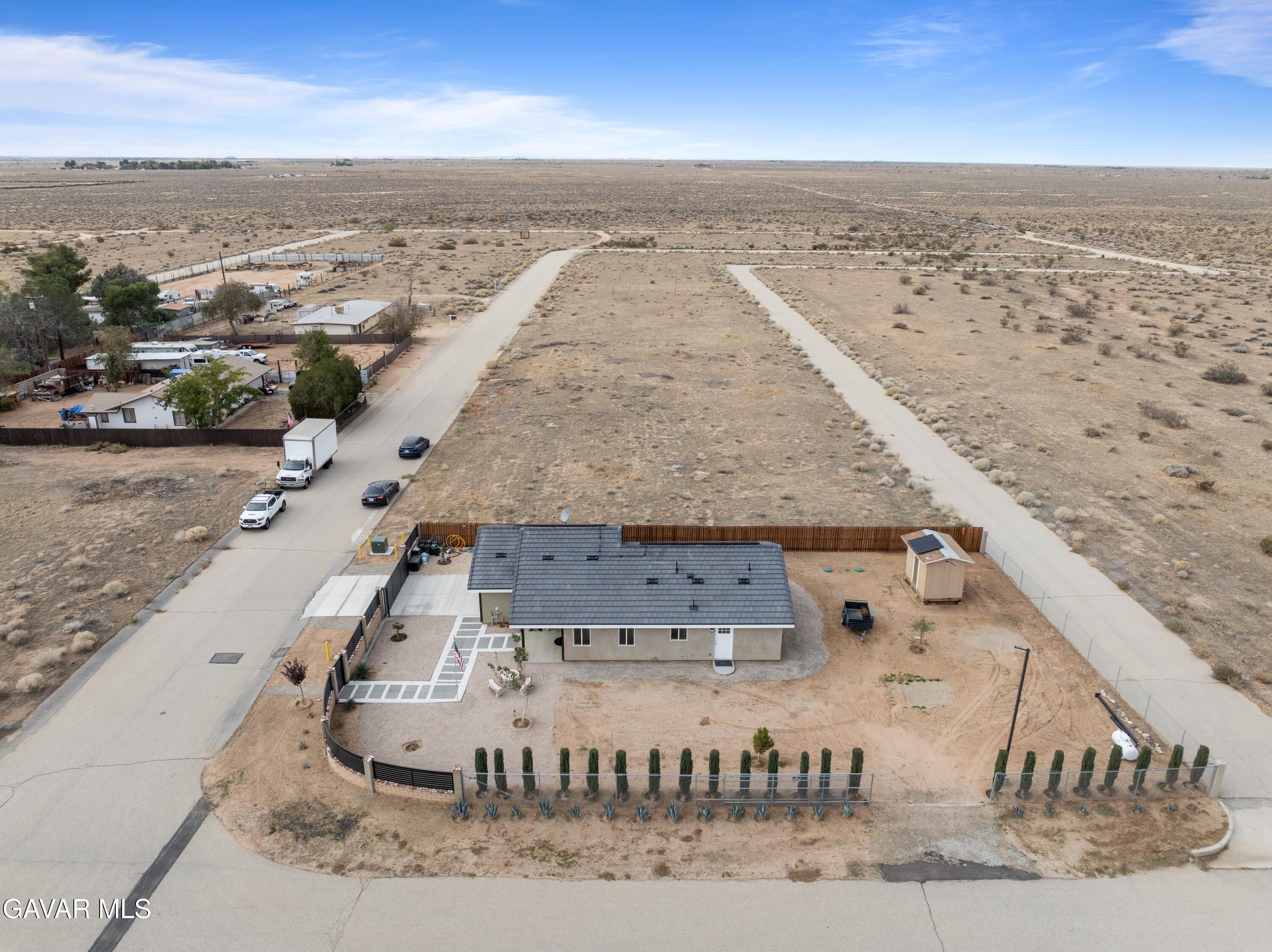 13857 E G 2. Lancaster, CA 93535